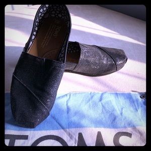 Toms black sparkle classics